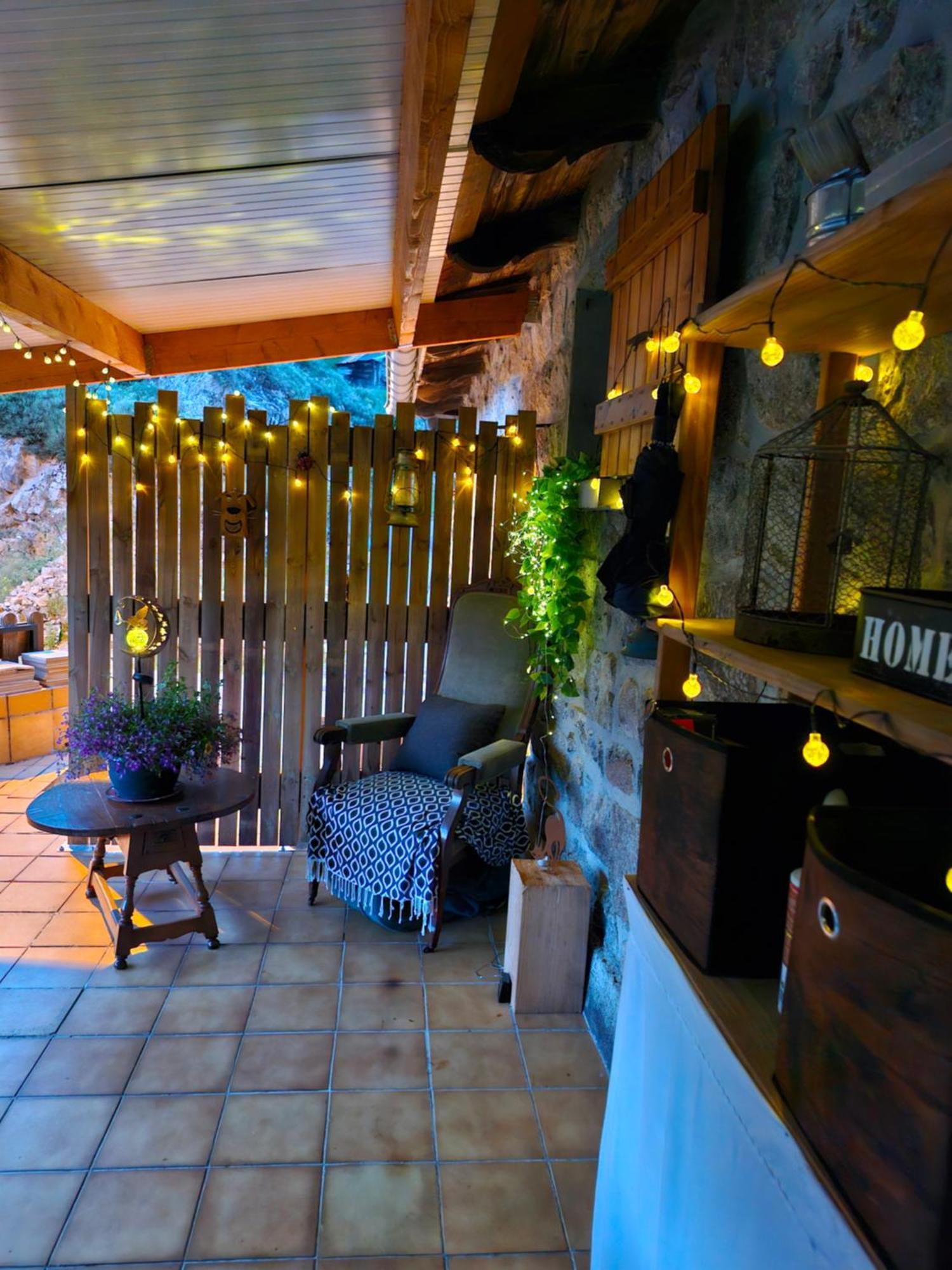 La Maison Des Lucioles Saint-Julien-Boutieres Екстериор снимка